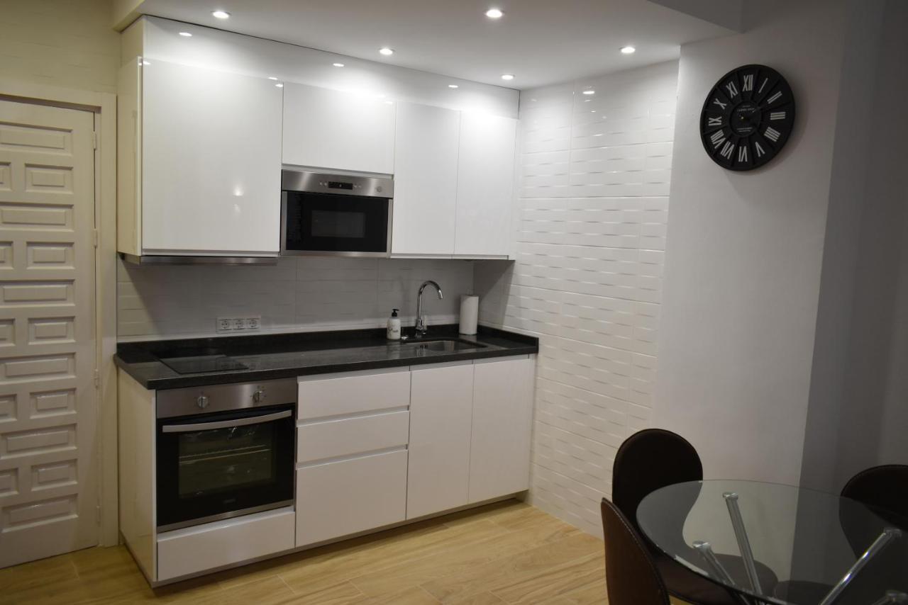 Benal Beach, Luxury Sea & Mountain View Beachside 1 Bedroom Apartment Benalmádena Eksteriør billede